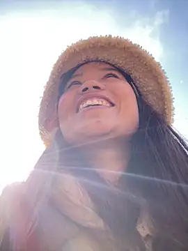 Ngoc-bbi online show from 15, 12, 2025