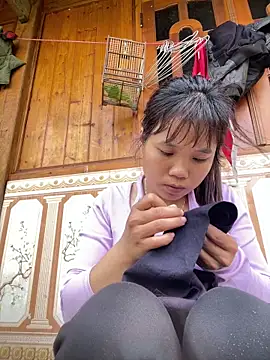Snapshot of Ngoc-bbi chatting on 25, 4, 2026 Ngoc-bbi online show from 25, 4, 2026