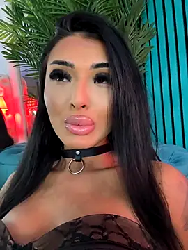 Snapshot of ArabellaPosh chatting on 15, 9, 2025 ArabellaPosh online show from 15, 9, 2025