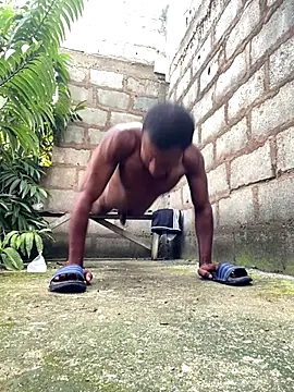 Snapshot of Makemecum634941 chatting on 8, 11, 2025 Makemecum634941 online show from 8, 11, 2025