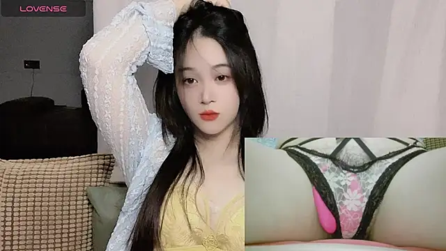 woaiqinqin online show from 15, 10, 2025