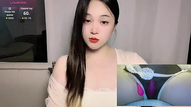 Snapshot of woaiqinqin chatting on 24, 7, 2026 woaiqinqin online show from 24, 7, 2026
