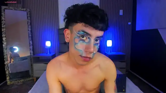 aaronjames1 online show from 12, 9, 2025