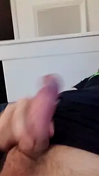 Snapshot of NewJoiner chatting on 8, 10, 2025 NewJoiner online show from 8, 10, 2025