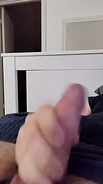 Snapshot of NewJoiner chatting on 28, 10, 2025 NewJoiner online show from 28, 10, 2025