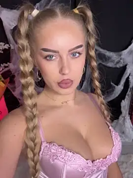 AubrieleRouj1 online show from 25, 10, 2025