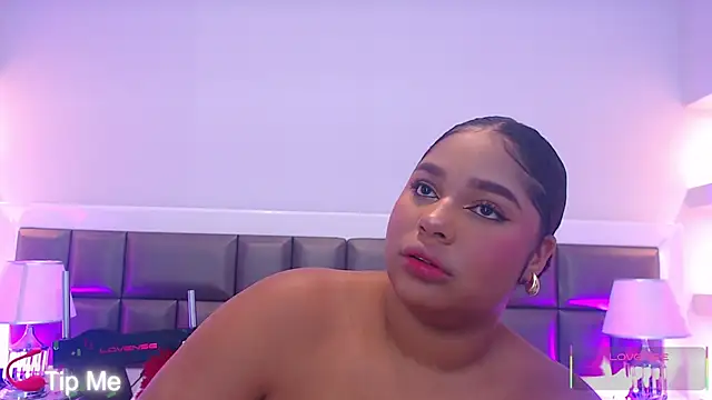 LennaEvans online show from 28, 11, 2025