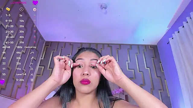 luna maisonn online show from 8, 2, 2026