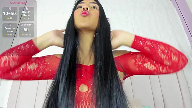 Snapshot of luna_maisonn chatting on 10, 7, 2026 luna maisonn online show from 10, 7, 2026