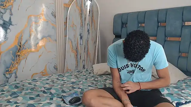 PRETTY FEM online show from 14, 4, 2026