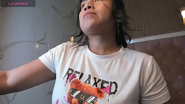 Victoria b  online show from 18, 10, 2025