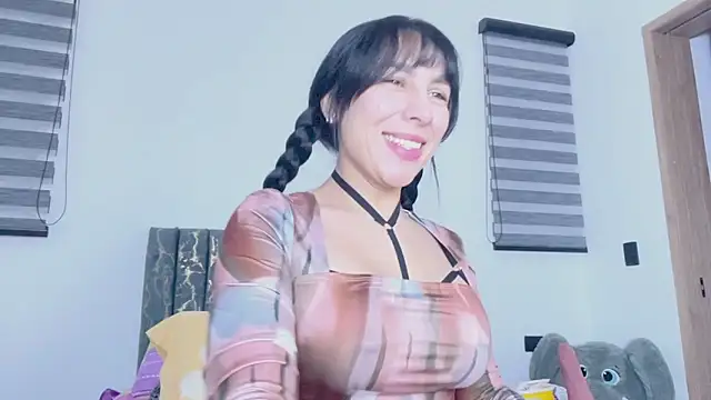 greciadom555 online show from 10, 10, 2025