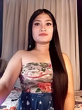 Naughtyalina2 online show from 6, 11, 2025