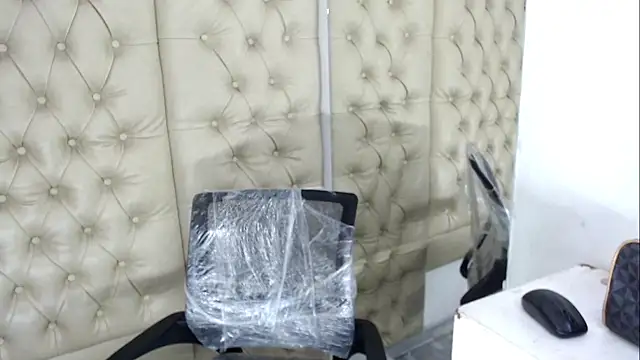 Snapshot of JessicaHott01 chatting on 23, 2, 2026 JessicaHott01 online show from 23, 2, 2026