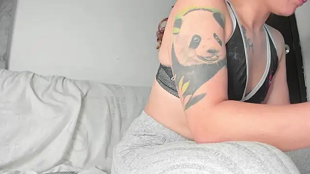 mila dash online show from 28, 11, 2025