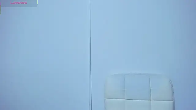 Snapshot of luvely chatting on 9, 10, 2025 luvely online show from 9, 10, 2025