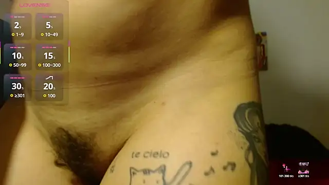 Snapshot of Divinejewel444 chatting on 8, 11, 2025 Divinejewel444 online show from 8, 11, 2025