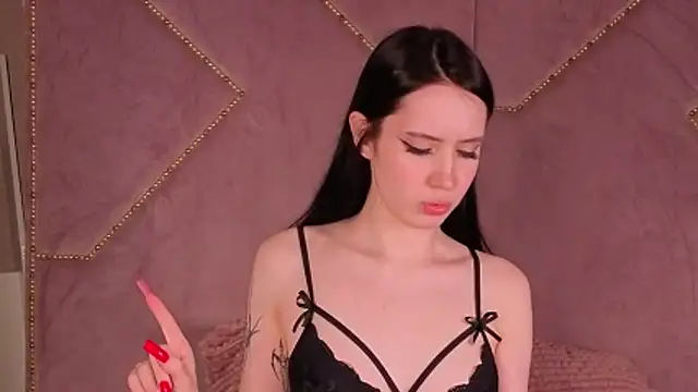 GraceMartinos online show from 4, 2, 2026