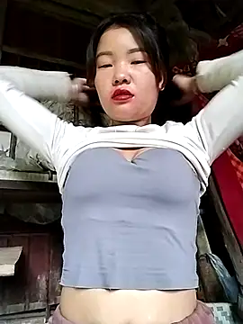 lylylove online show from 27, 9, 2025