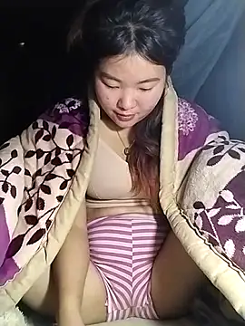 lylylove online show from 10, 2, 2026