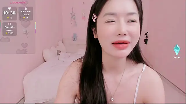 strawberry-ni online show from 24, 9, 2025