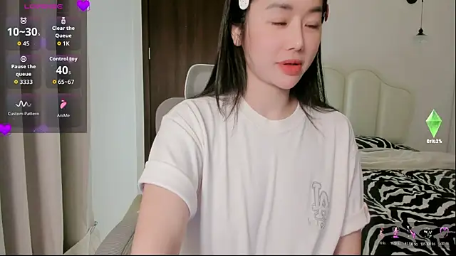 strawberry-ni online show from 6, 11, 2025