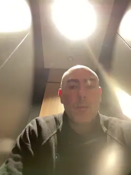 Richmcgee online show from 6, 3, 2026