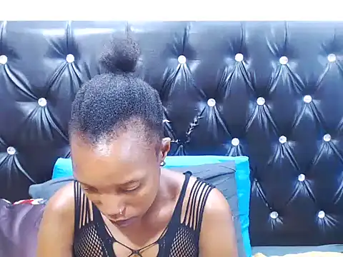 AppleAss02 online show from 13, 1, 2026