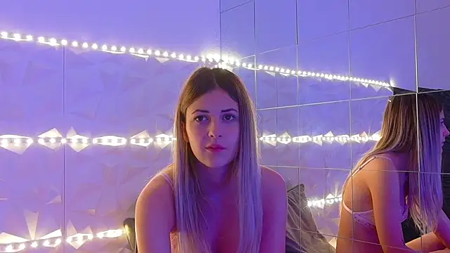 Aishha  online show from 17, 10, 2025