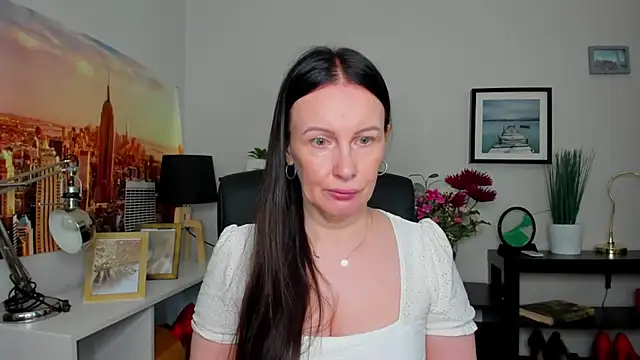 Snapshot of Velvet_Jasmine chatting on 10, 9, 2025 Velvet Jasmine online show from 10, 9, 2025