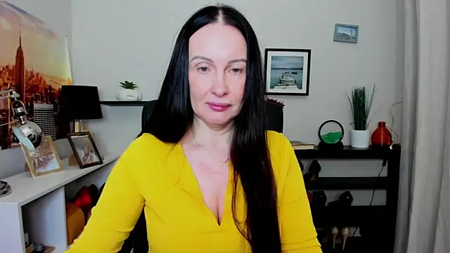 Snapshot of Velvet_Jasmine chatting on 14, 10, 2025 Velvet Jasmine online show from 14, 10, 2025