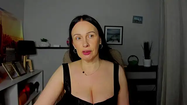 Snapshot of Velvet_Jasmine chatting on 24, 10, 2025 Velvet Jasmine online show from 24, 10, 2025