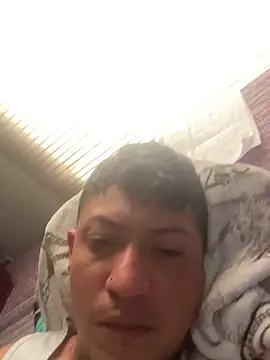 Snapshot of Marvinjoselopez chatting on 17, 12, 2025 Marvinjoselopez online show from 17, 12, 2025