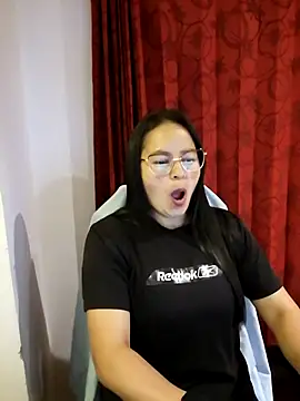 Daliz Leon online show from 26, 11, 2025