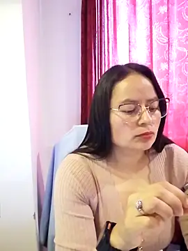 Daliz Leon online show from 29, 11, 2025