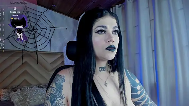  raven black online show from 17, 10, 2025