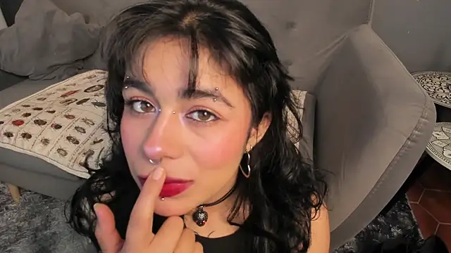 flower smith  online show from 28, 2, 2026