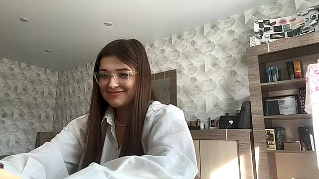 CarylWeatherholtz online show from 13, 9, 2025