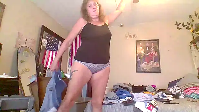 Snapshot of Bored_Grandma chatting on 30, 9, 2025 Bored Grandma online show from 30, 9, 2025