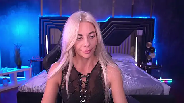 BellaRayyy online show from 8, 9, 2025