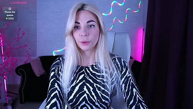 BellaRayyy online show from 9, 2, 2026