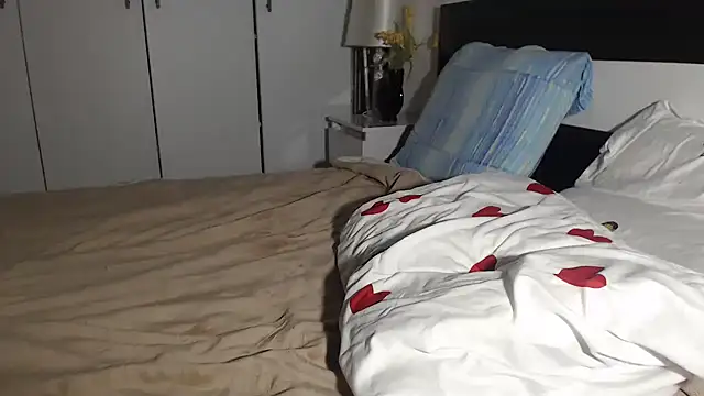 petite danielle online show from 3, 11, 2025