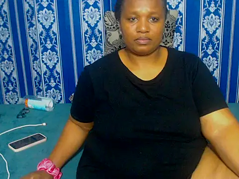 JUICEYLIPS333 online show from 15, 11, 2025