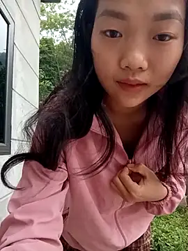 Snapshot of Ananine chatting on 2, 4, 2026 Ananine online show from 2, 4, 2026