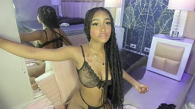 JulitPink online show from 30, 11, 2025