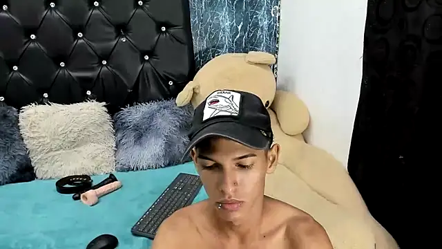 Snapshot of peter_xs chatting on 17, 9, 2025 peter xs online show from 17, 9, 2025