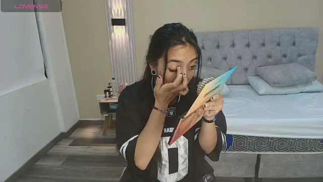 LiaMonroee  online show from 7, 10, 2025