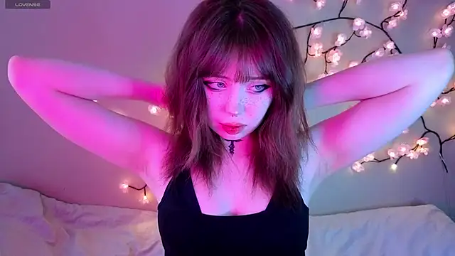 Snapshot of RileyVice chatting on 28, 2, 2026 RileyVice online show from 28, 2, 2026