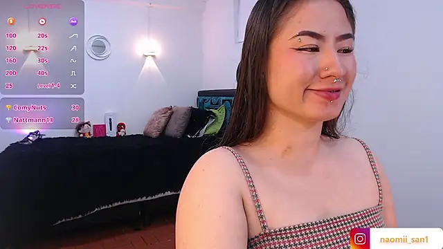 naomii san online show from 18, 9, 2025