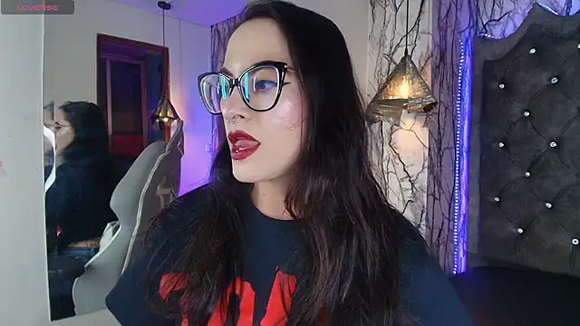 Snapshot of Zami_Escobar_of chatting on 6, 10, 2025 Zami Escobar of online show from 6, 10, 2025